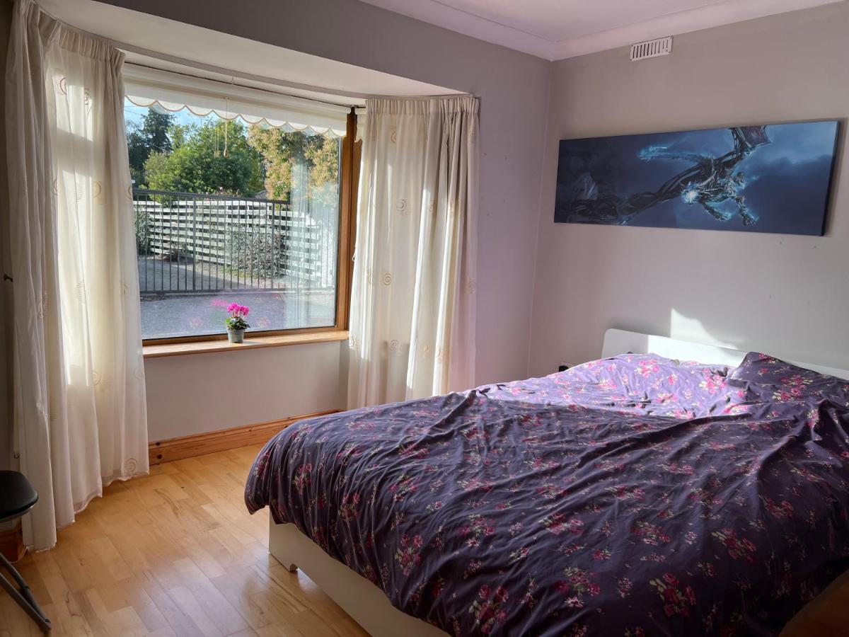 Bed and Breakfast Hillview Эннискерри Экстерьер фото