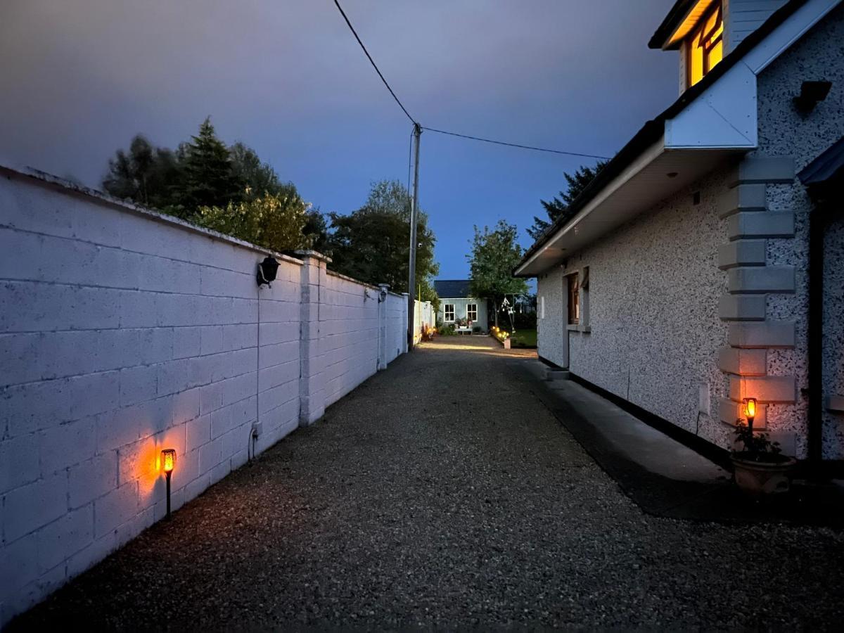 Bed and Breakfast Hillview Эннискерри Экстерьер фото