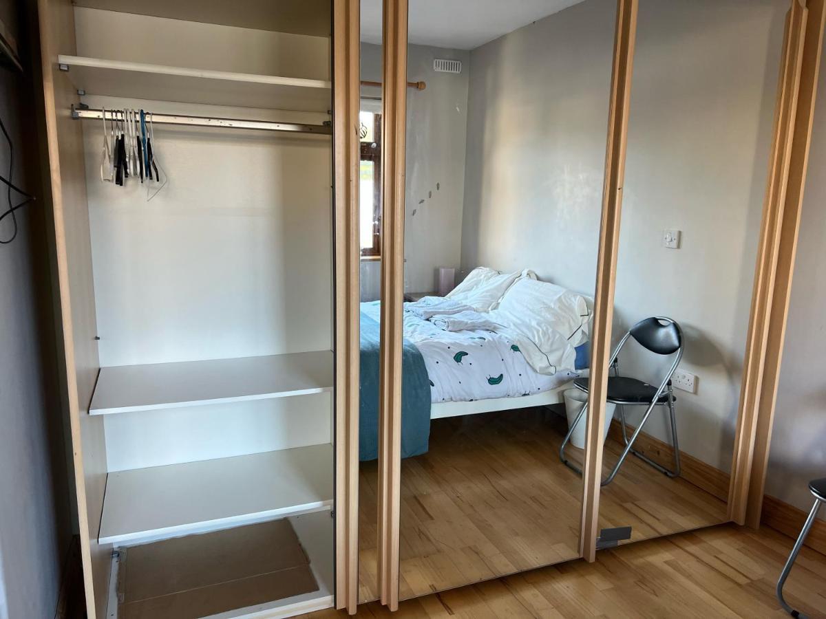 Bed and Breakfast Hillview Эннискерри Экстерьер фото
