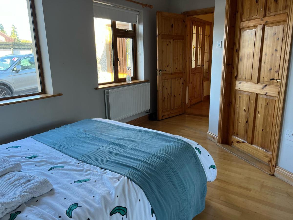 Bed and Breakfast Hillview Эннискерри Экстерьер фото