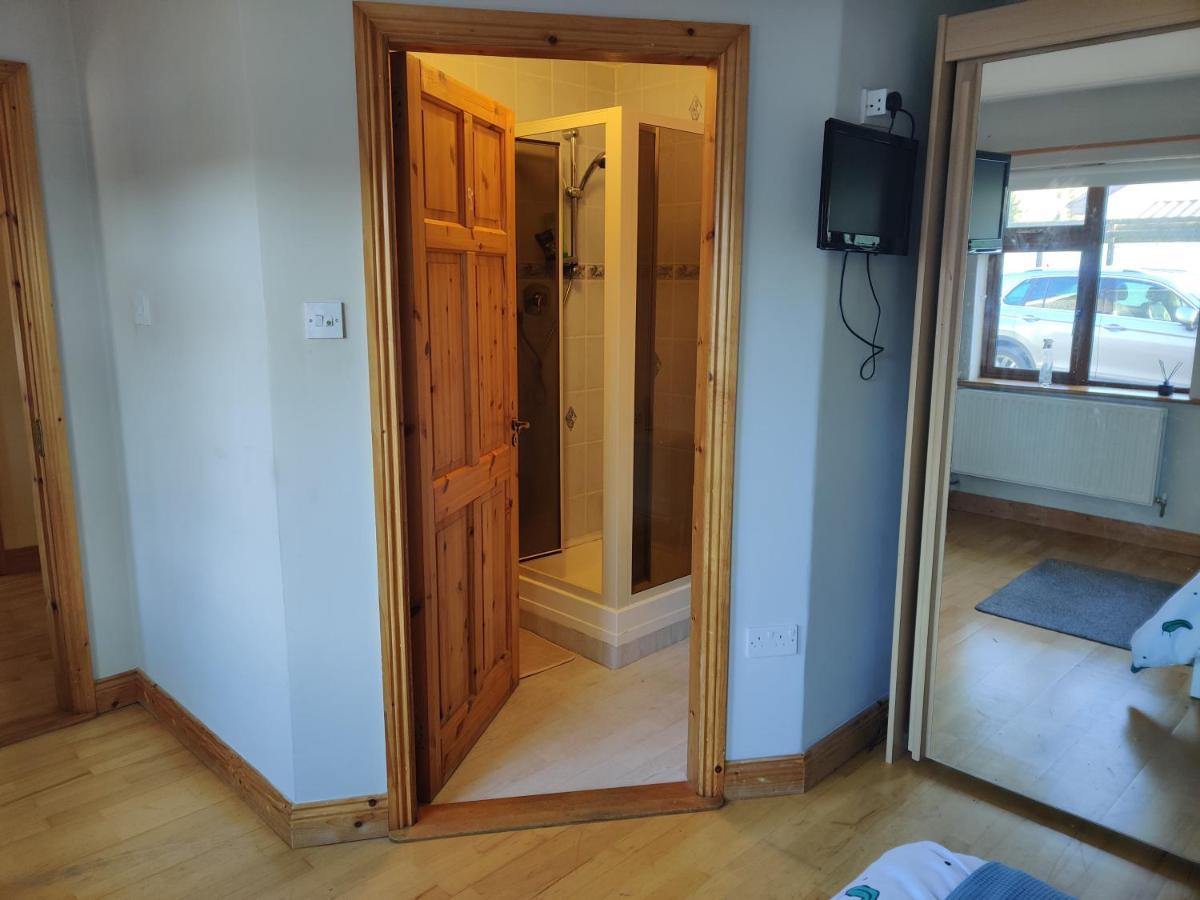 Bed and Breakfast Hillview Эннискерри Экстерьер фото