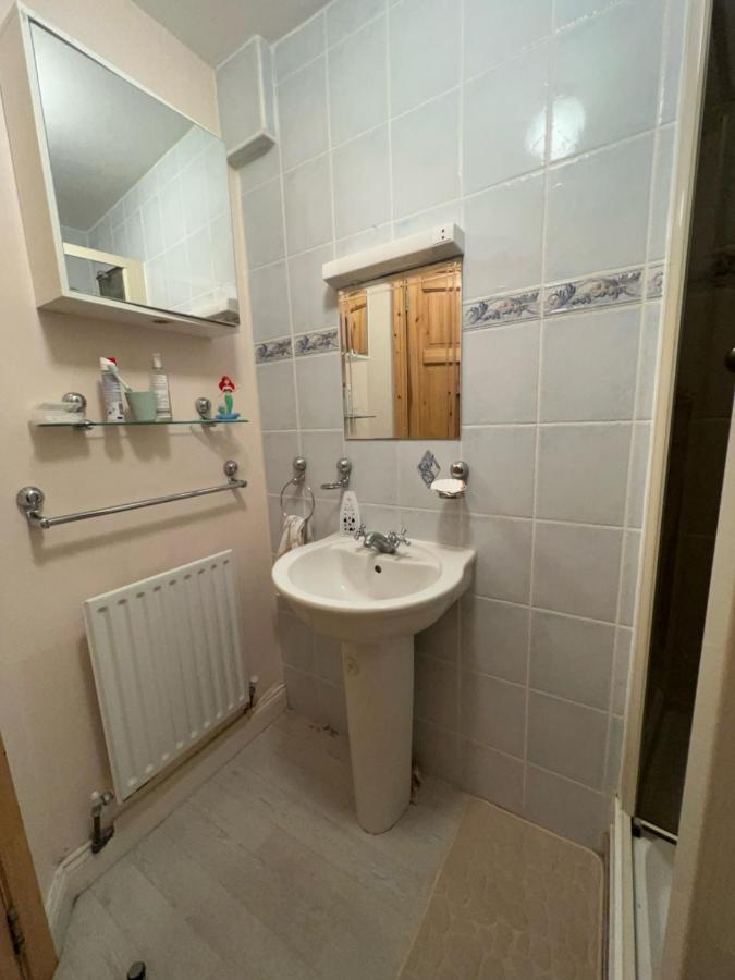 Bed and Breakfast Hillview Эннискерри Экстерьер фото
